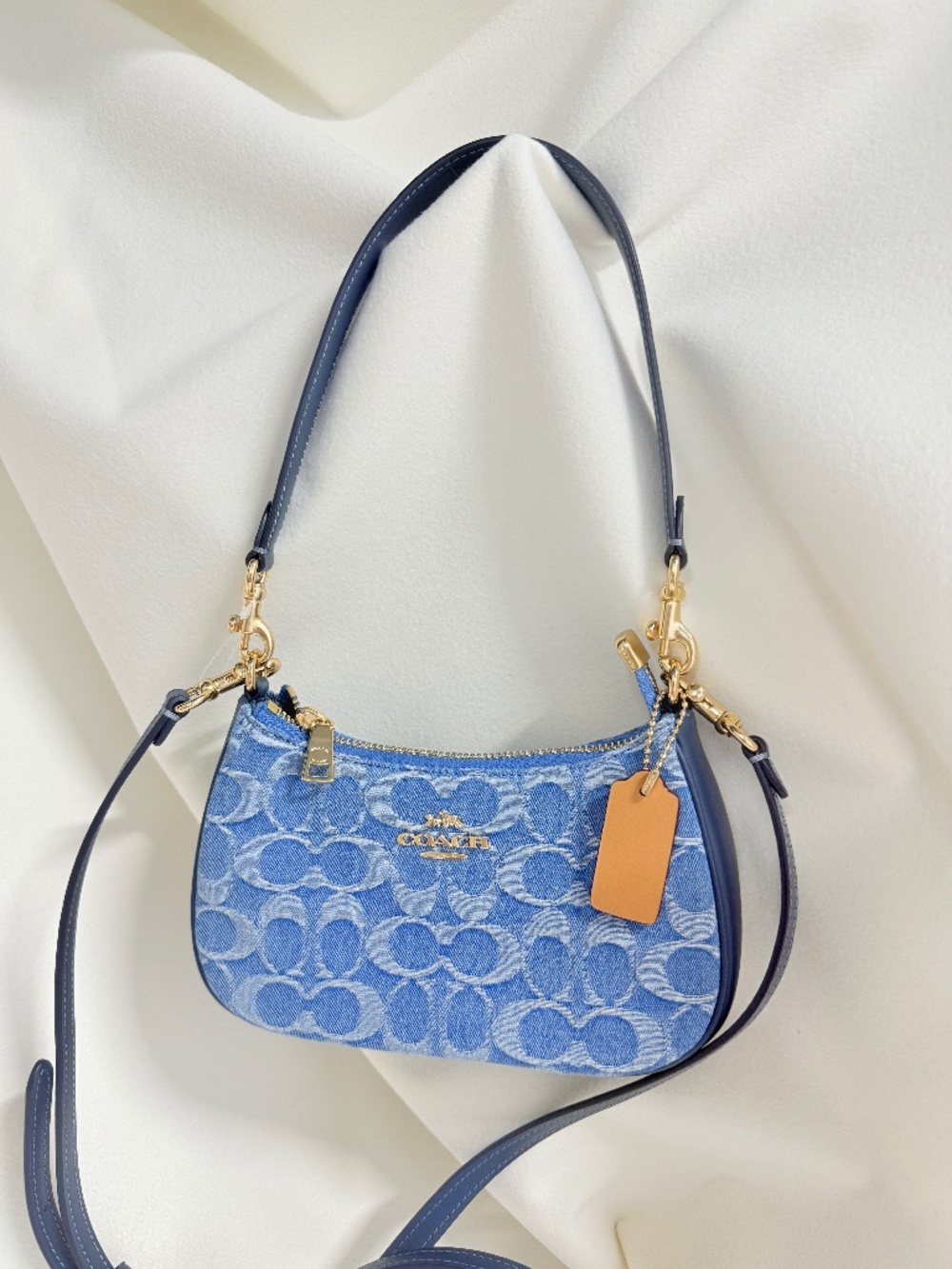 NWT Coach Teri Mini Crossbody Bag In Signature Denim CDQ25 Gold/Indigo